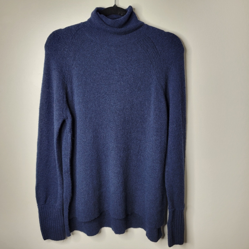 J Crew Softest Yarn Sweater - Picture 1 of 8